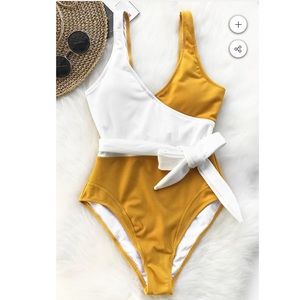 Brand new with tags Cupshe one-piece bathing suit